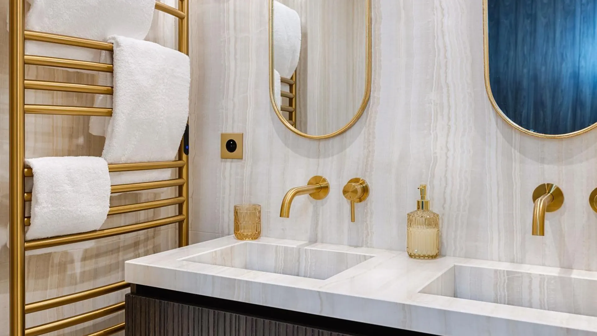 Serviced Apartment - 6 Guests - Champs-Elysees 파리 0*,  프랑스